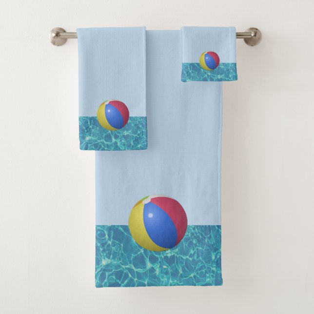Piscine bleu eau & beach ball serviette de bain (En situation)