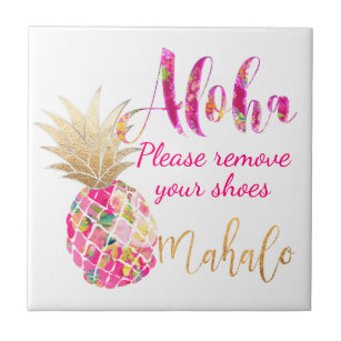PixDezines Aloha Pineapples, hot pink Tile