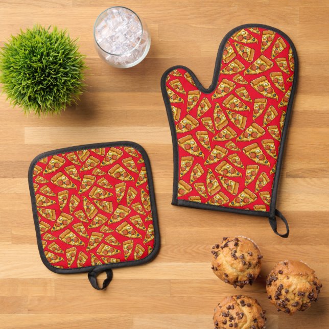 Pizza Pattern Culinary Home Chef  Oven Mitt & Pot Holder Set (Top Down)