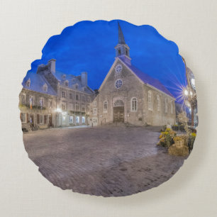 Place Royale at dawn Round Pillow