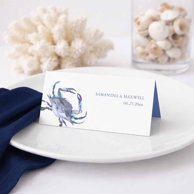 Placement Carte de Mariage de la côte de crabe bleu aquarell (Crab place cards in shades of blue watercolor art by Victoria Grigaliunas Do Tell A Belle)