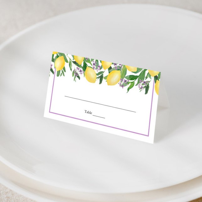 Placement Carte de table de mariage jaune lavande citrons (Simple lemons with lavender blossoms and purple accents wedding shower place cards)