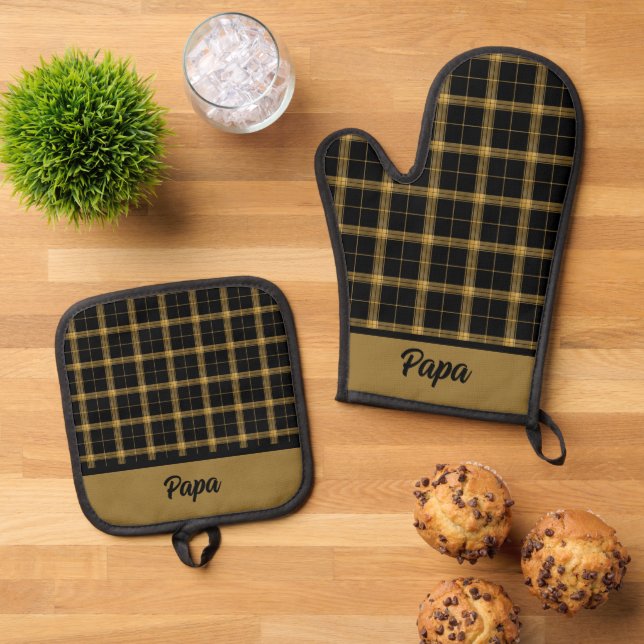  Plaid Black and Gold Oven Mitt & Pot Holder Set (Top Down)