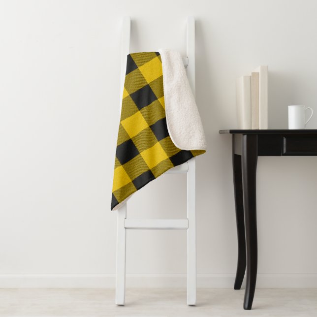 Plaid jaune et noir (En situation)
