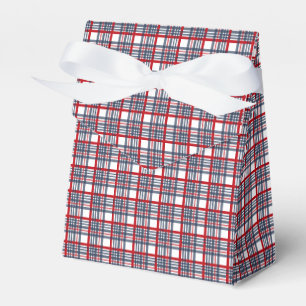Plaid pattern favor box