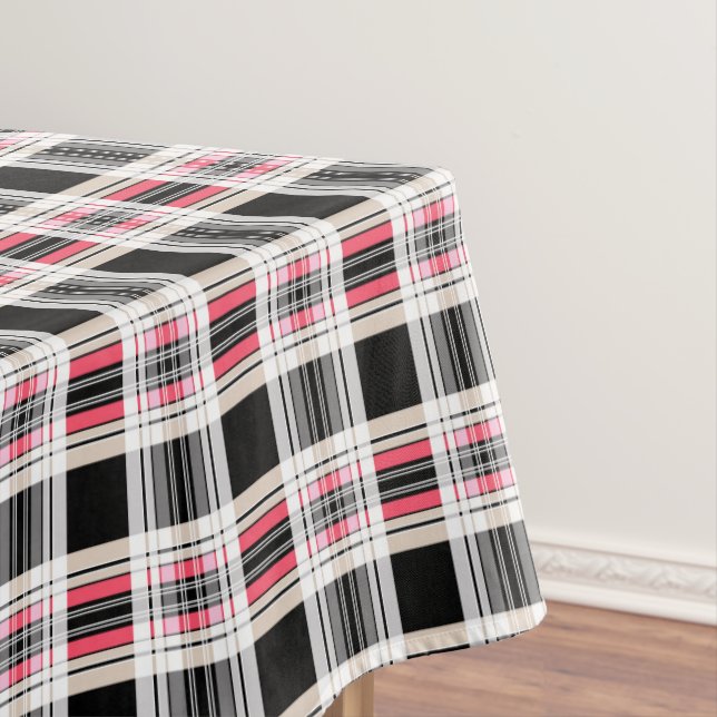 Plaid , pink , black , white tablecloth (In Situ)