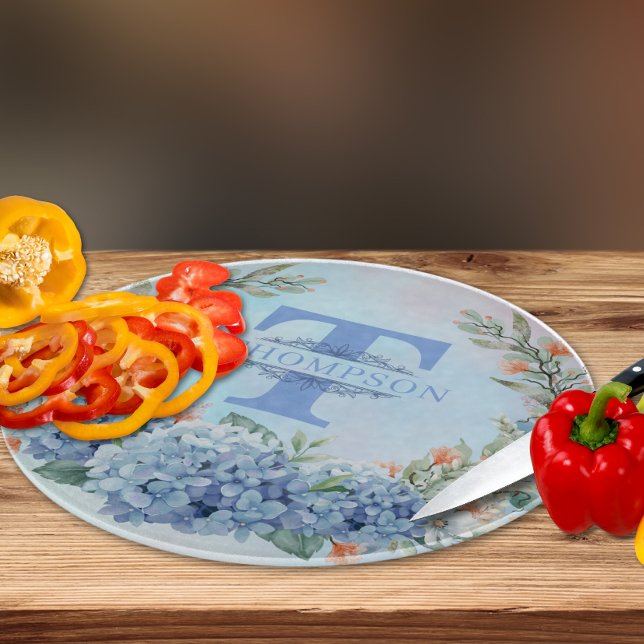 Planche À Découper Bleu Hydrangée Monogramme Table ronde de coupe (Créateur téléchargé)