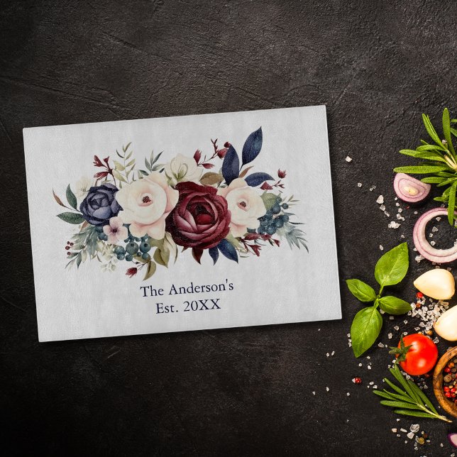Planche À Découper Burgundy Crème Marine bleu Floral Aquarelle (Burgundy Cream Navy Floral Watercolor Personalized Wedding Bridal Shower gift cutting board)