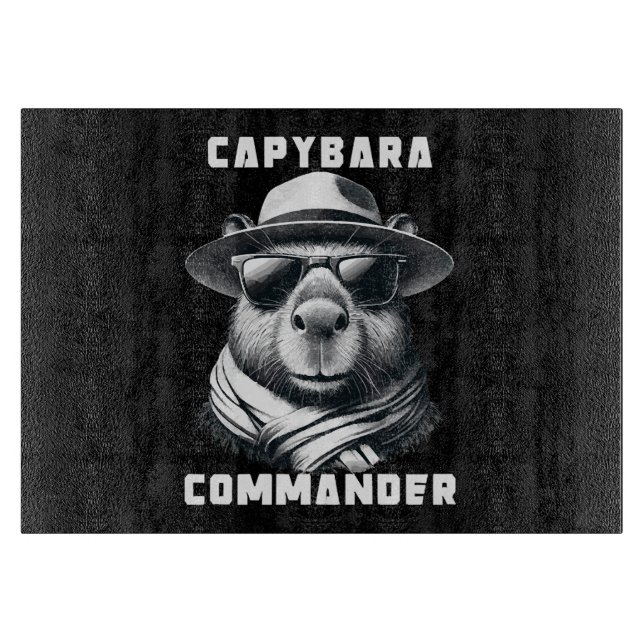 Planche À Découper Capybara avec lunettes de soleil Capy Commandant (Devant)