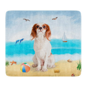 Planche À Découper Chien roi cavalier sur la plage