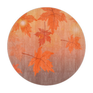 Planche À Découper Conception d'automne avec feuilles d'érable et eff