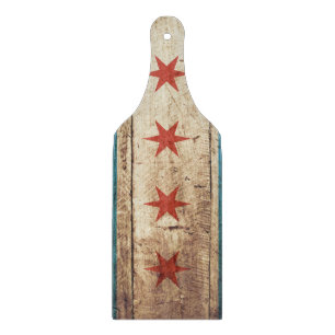 Planche À Découper Drapeau de Chicago sur le vieux grain en bois