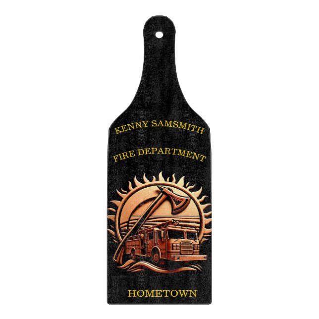 Planche À Découper Fiery Valor Intricablement Héroïque Conception De  (Devant)