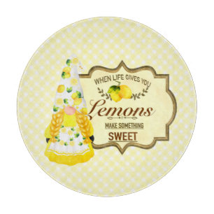 Planche À Découper Gnome fille mignonne et citrons