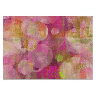 planche à découper heureuse de maisons