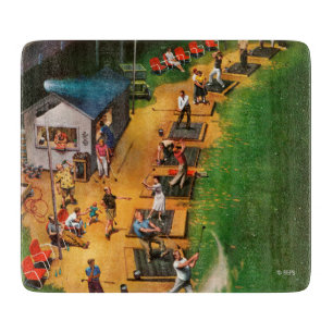 Planche À Découper Le champ d'exercice de golf par John hésitent