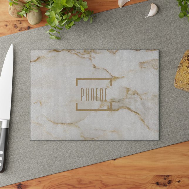 Planche À Découper Marbre à Effet Doré avec Nom Personnalisé Moderne (Gold Marble Pattern Cutting Board)