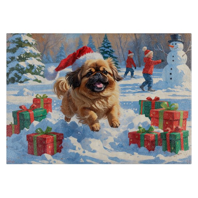 Planche À Découper Pekingese Chien courant dans la neige avec le Casq (Devant)
