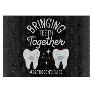 Planche À Découper Rapprocher les dents - Orthodontiste 