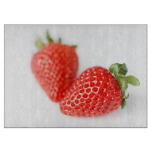 Planche À Découper Une paire de fraises rouges