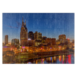 Planche À Découper Vue du ciel de la ville à la tombée de la nuit