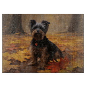 Planche À Découper Yorkipoo dans les feuilles d'automne tombent inspi