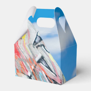 planet graffiti favor box