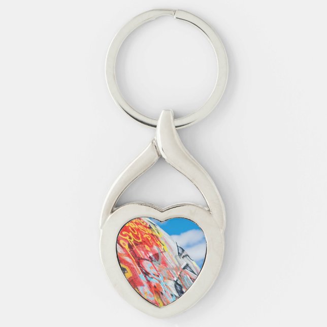 planet graffiti keychain (Front)