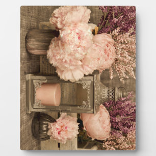 Plaque avec pivoines, lanternes et cages