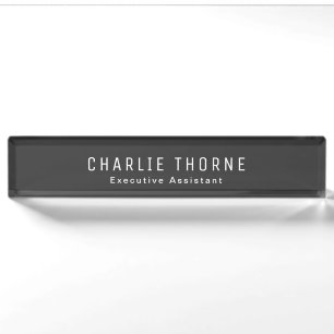 Plaque de bureau noire givrée avec nom et titre