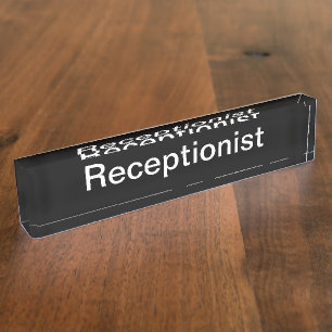 Plaque de nom simple du bureau réceptionniste