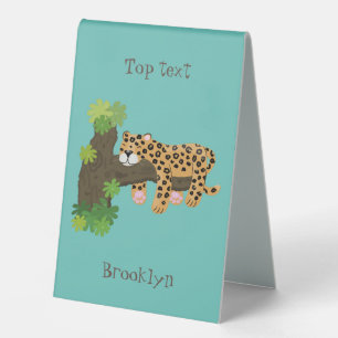 Plaque De Table Cute leopard sleeping in tree cartoon illustration