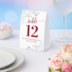 Plaque De Table Frills d'argent rouge sur le Mariage blanc Numéro