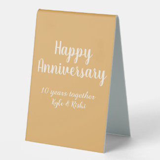 Plaque De Table Happy anniversary golden white 10 years name date