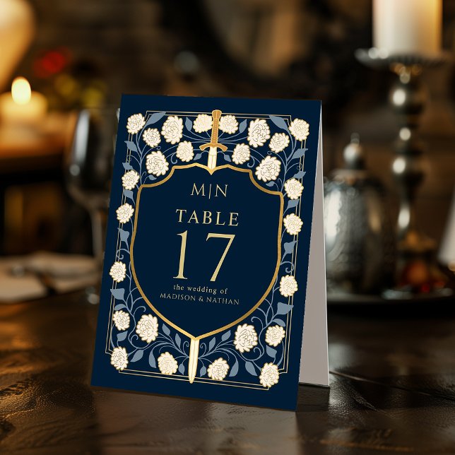 Plaque De Table Imaginaire médiéval de l'épée et du bouclier Maria (Créateur téléchargé)