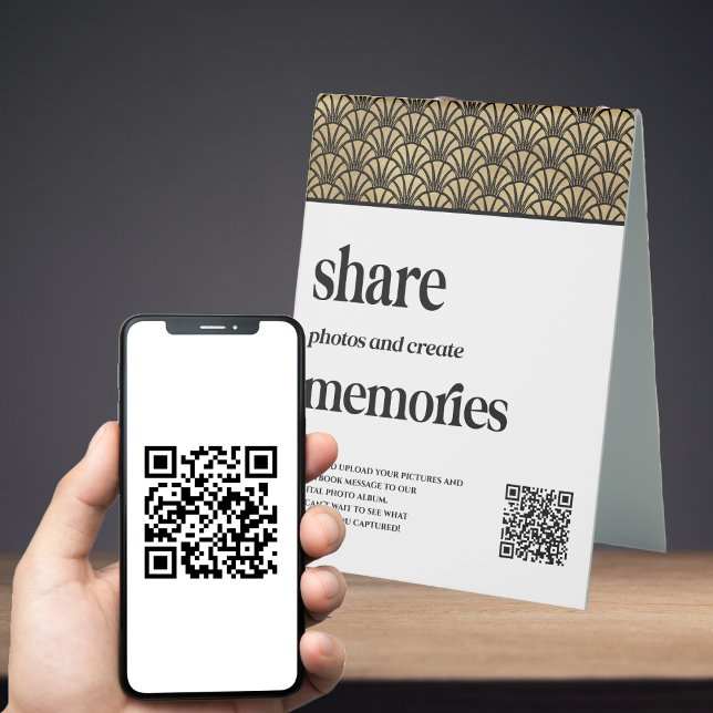 Plaque De Table Mariage élégant QR Code Photo Photos Livre d'or (QR Code Wedding Event Photo Sharing Sign. Elegant gold and black art deco. )