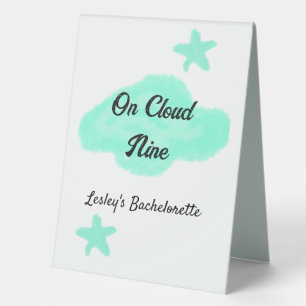 Plaque De Table Sur un nuage neuf nuages pastel vert étoile enterr
