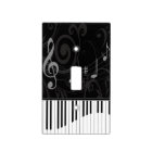 Piano lunatique et notes musicales