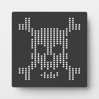 Plaque Photo Dotted Skull Halftone
