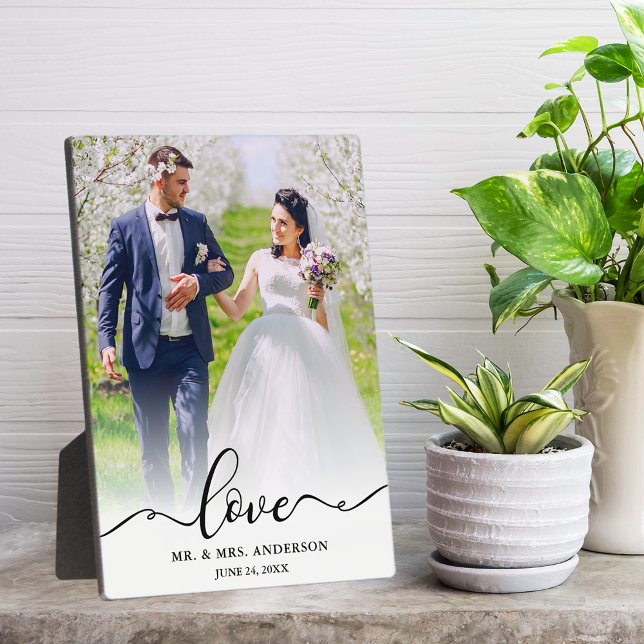 Plaque Photo Élégant Script Love Mr. & Mme Mariage Photo (Customize to change your personalized text size.)