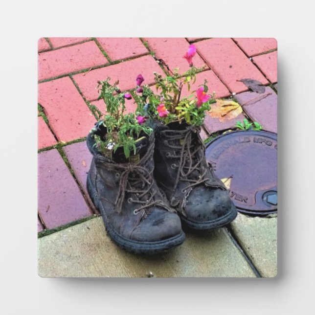Plaque Photo Fleurs dans les vieilles bottes (Devant)
