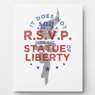 Plaque Photo Il n'est pas écrit RSVP sur la statue de la Libert