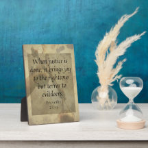 Proverbes 21:15 La justice apporte la joie aux jus