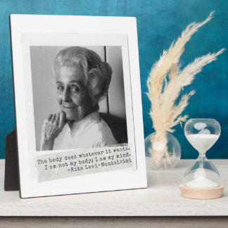 Plaque Photo Rita Levi-Montalcini cite les femmes dans la scien