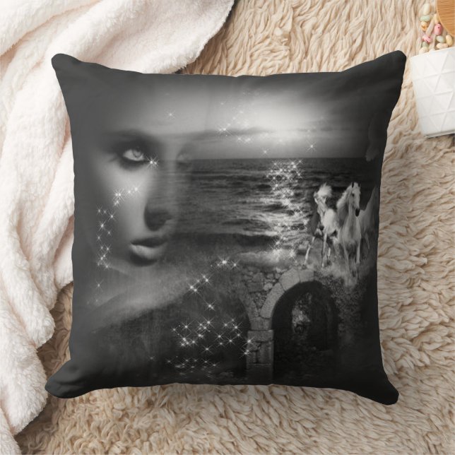 Playa con caballos throw pillow (Blanket)