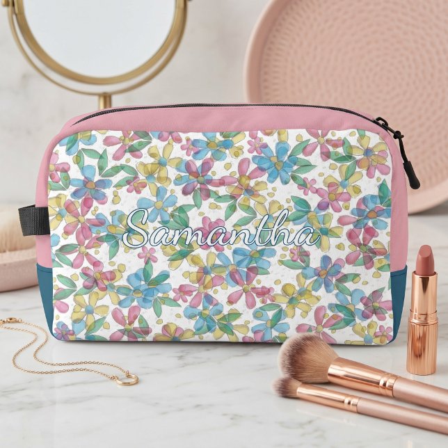 Playful Classy Retro Floral Pattern Toiletry Bag (Creator Uploaded)
