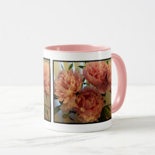Pleine floraison de pivoines roses Mug