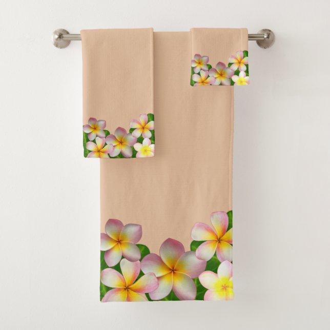 Plumeria Flowers on Champagne Beige Bath Towel Set (Insitu)