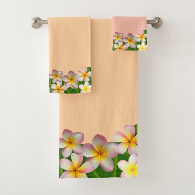 Plumeria Flowers on Light Peach Bath Towel Set (Insitu)