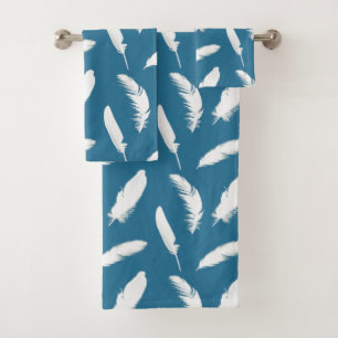 Plumes blanches sur Denim Blue